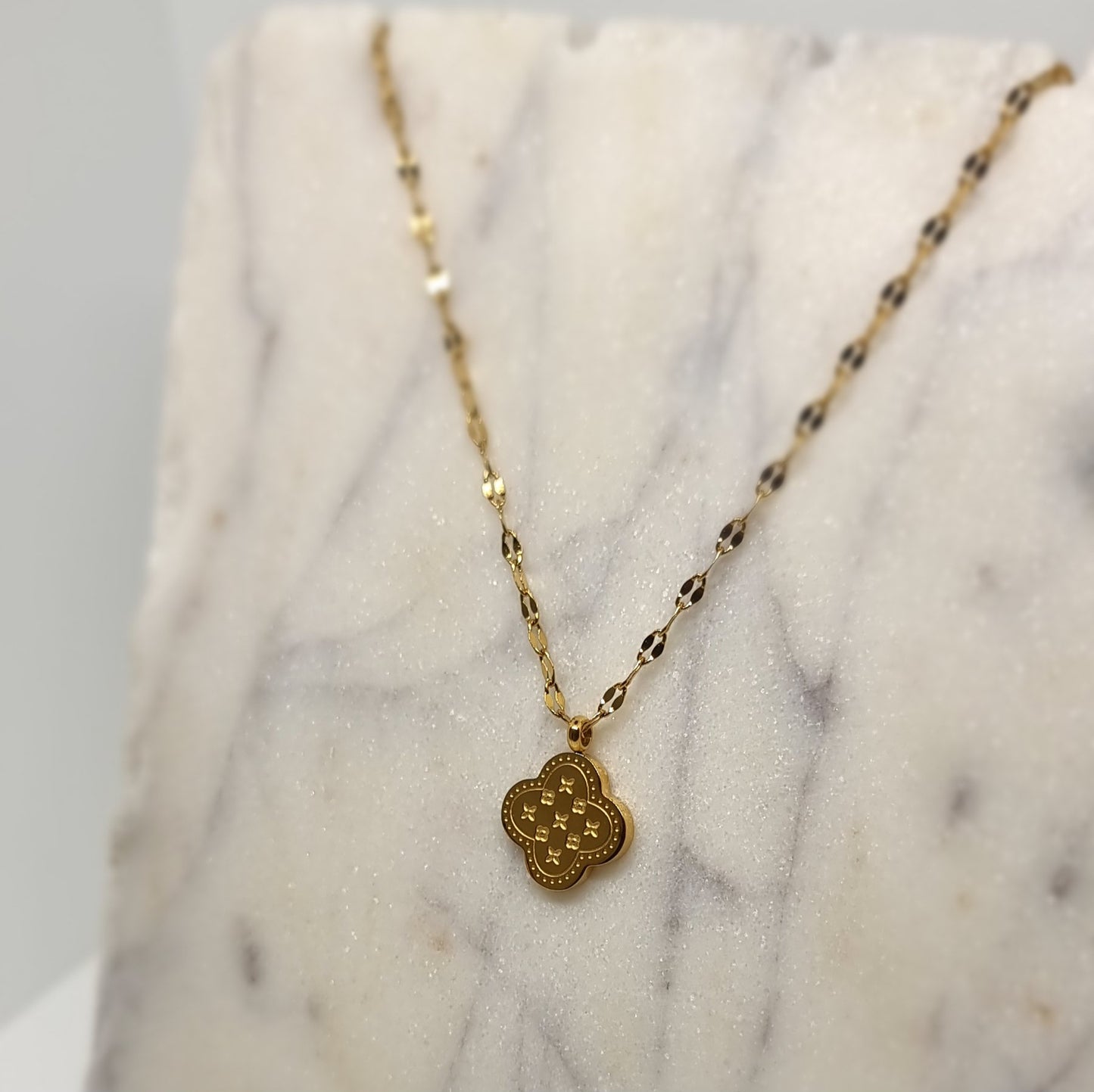 Gold Single Four-Leaf Clover Pendant Necklace