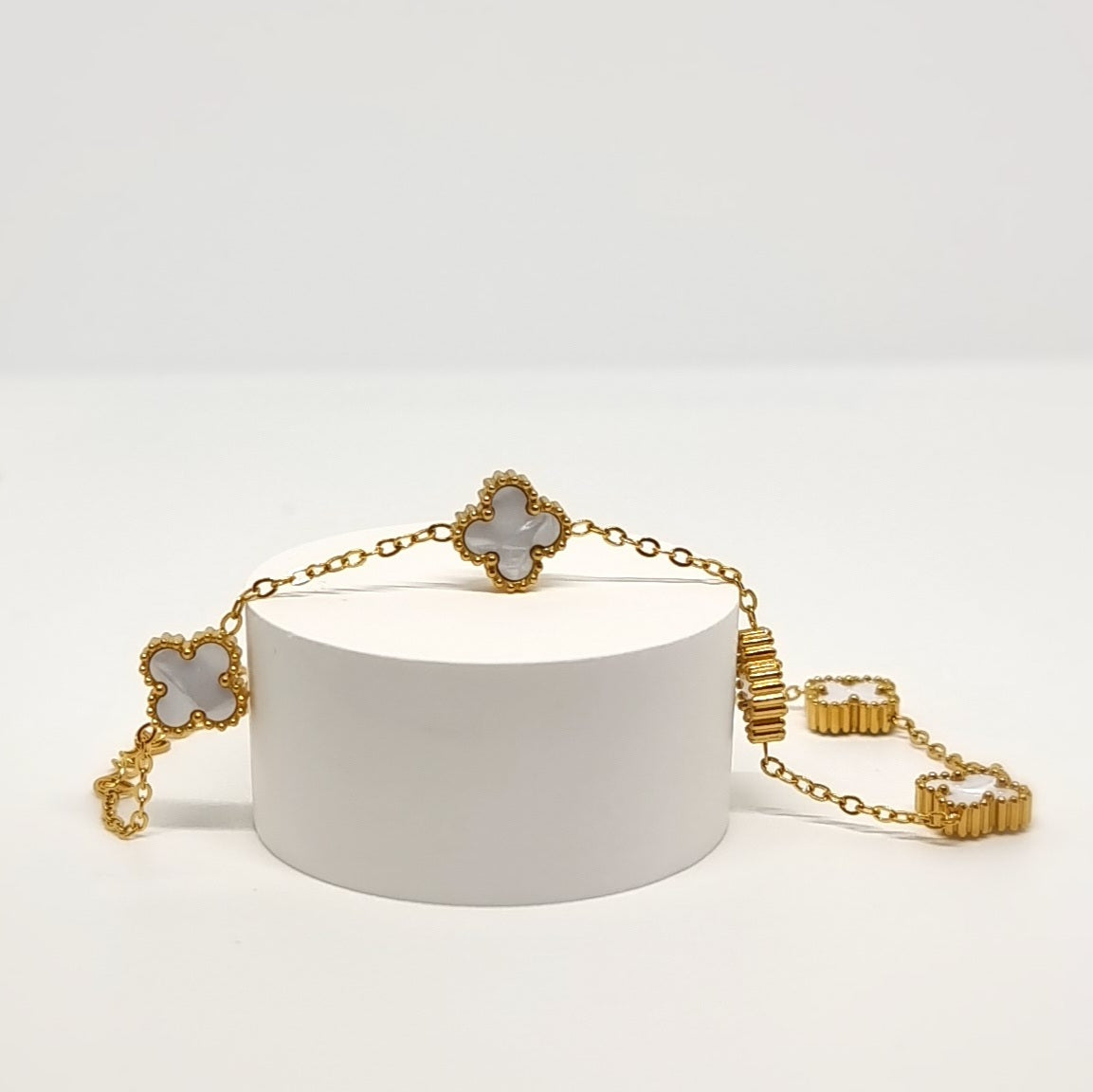 White Four-Leaf Clover Chain Bracelet