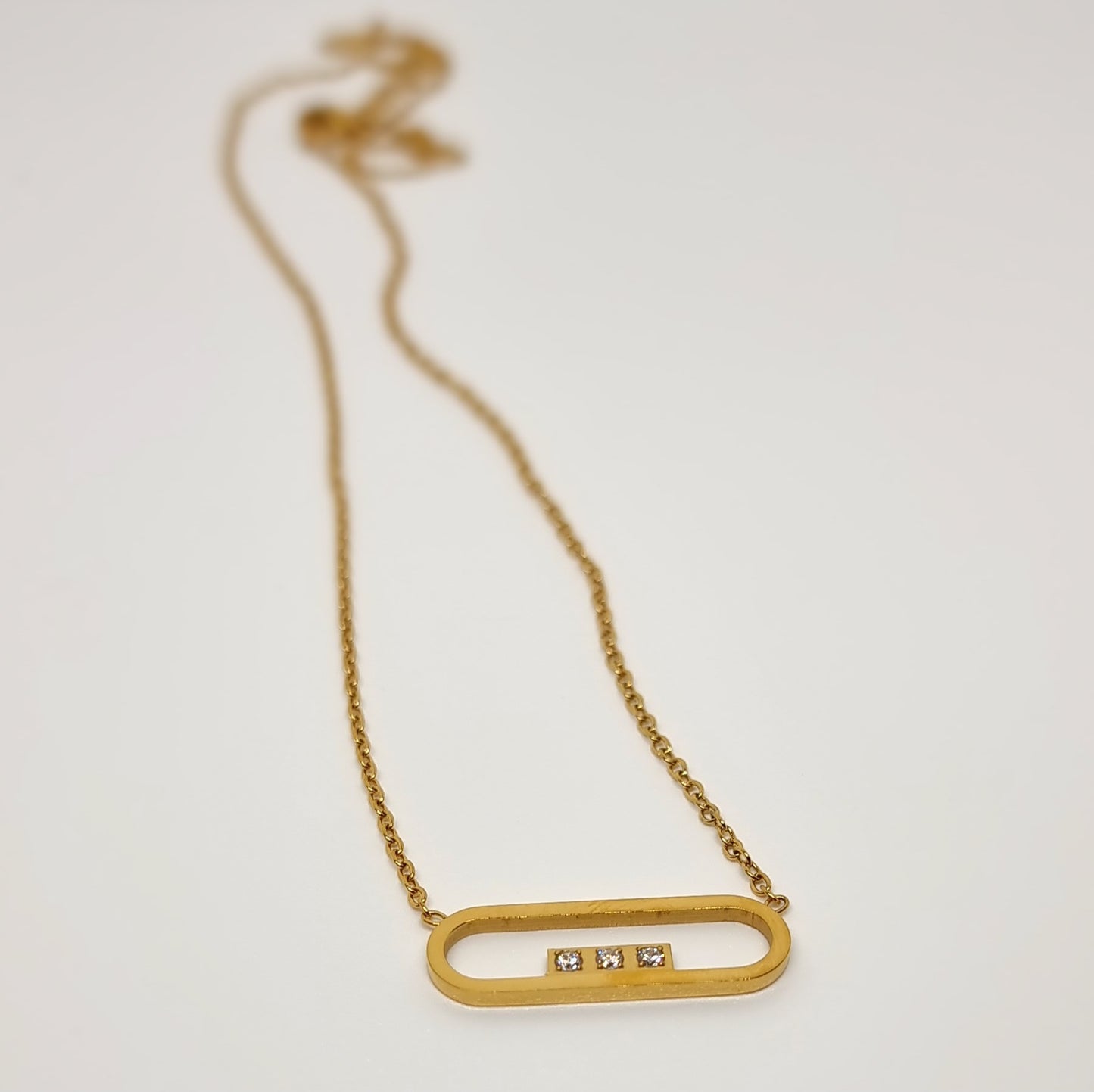 Three Diamond Clip Chain Necklace