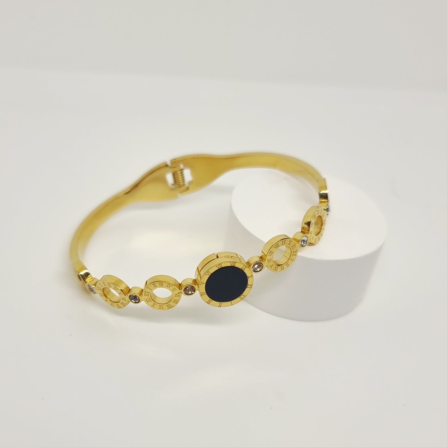 Black Loop Bangle