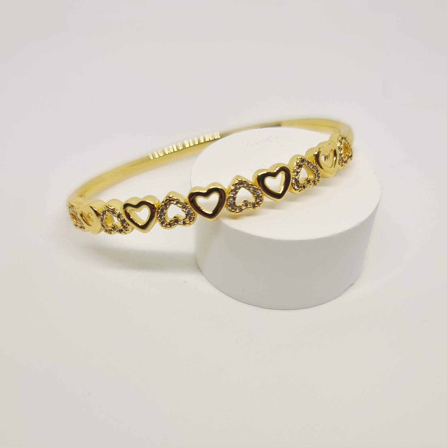 Heart Diamond Bangle