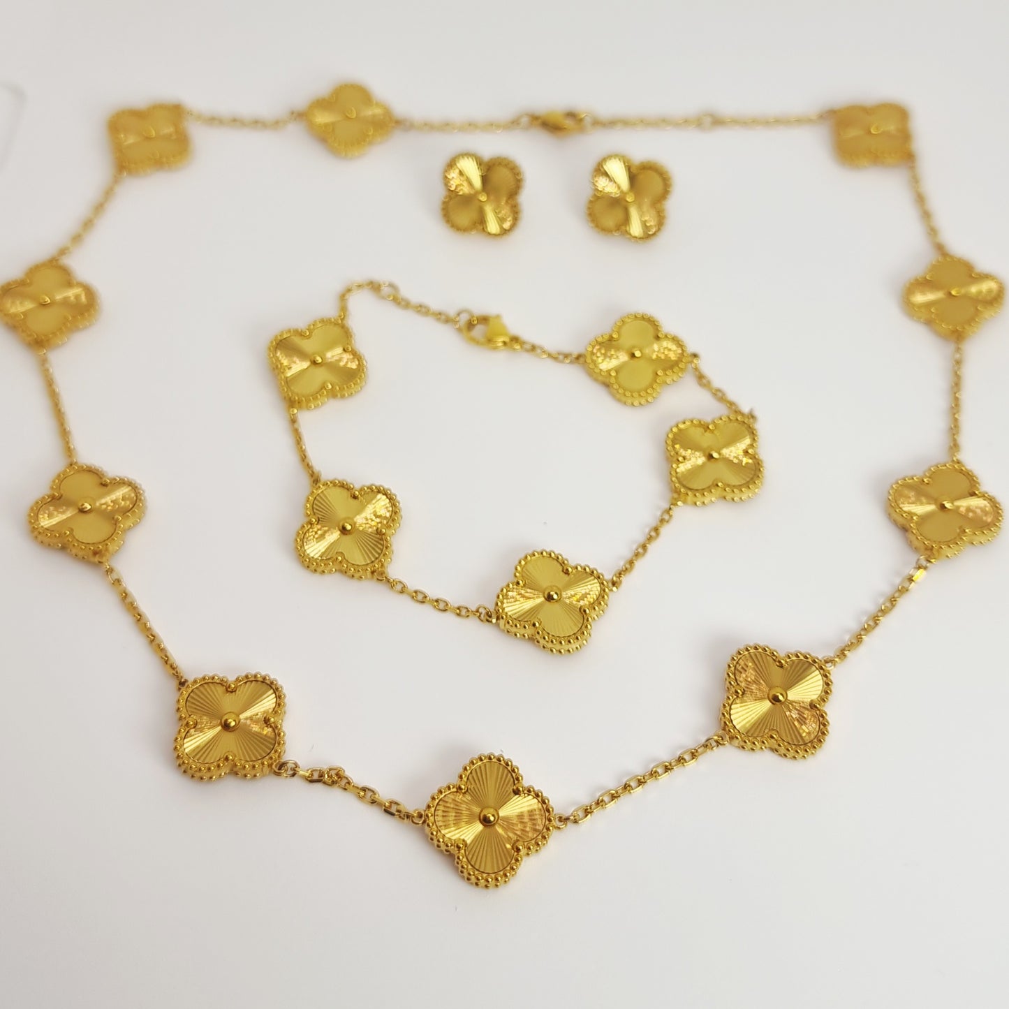 Gold Four-Leaf Clover Chain Set