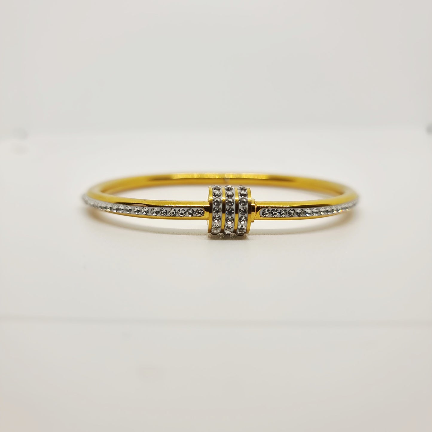 Twist Diamond Bangle