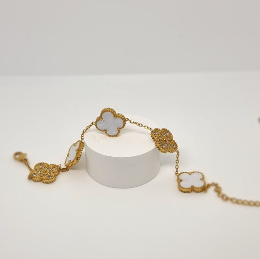 White Diamond Reversible Four-Leaf Clover Chain Bracelet