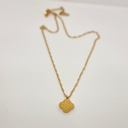 Gold Single Four-Leaf Clover Pendant Necklace