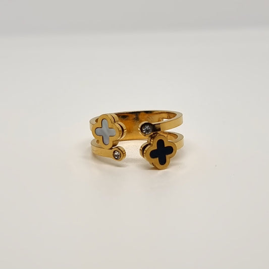 Black & White Clover Ring