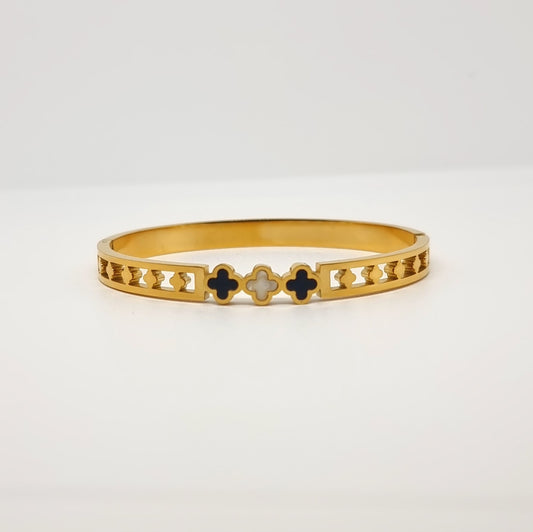 Black & White Four-Leaf Clover Bangle