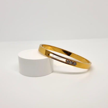 Three Diamond Clip Bangle