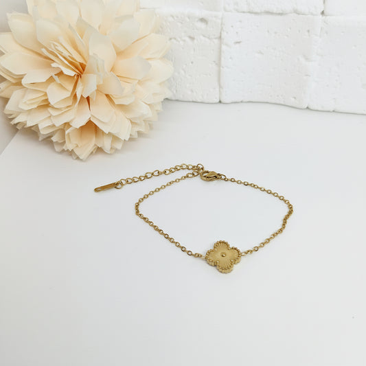 13mm Single Gold Four-Leaf Clover Bracelet