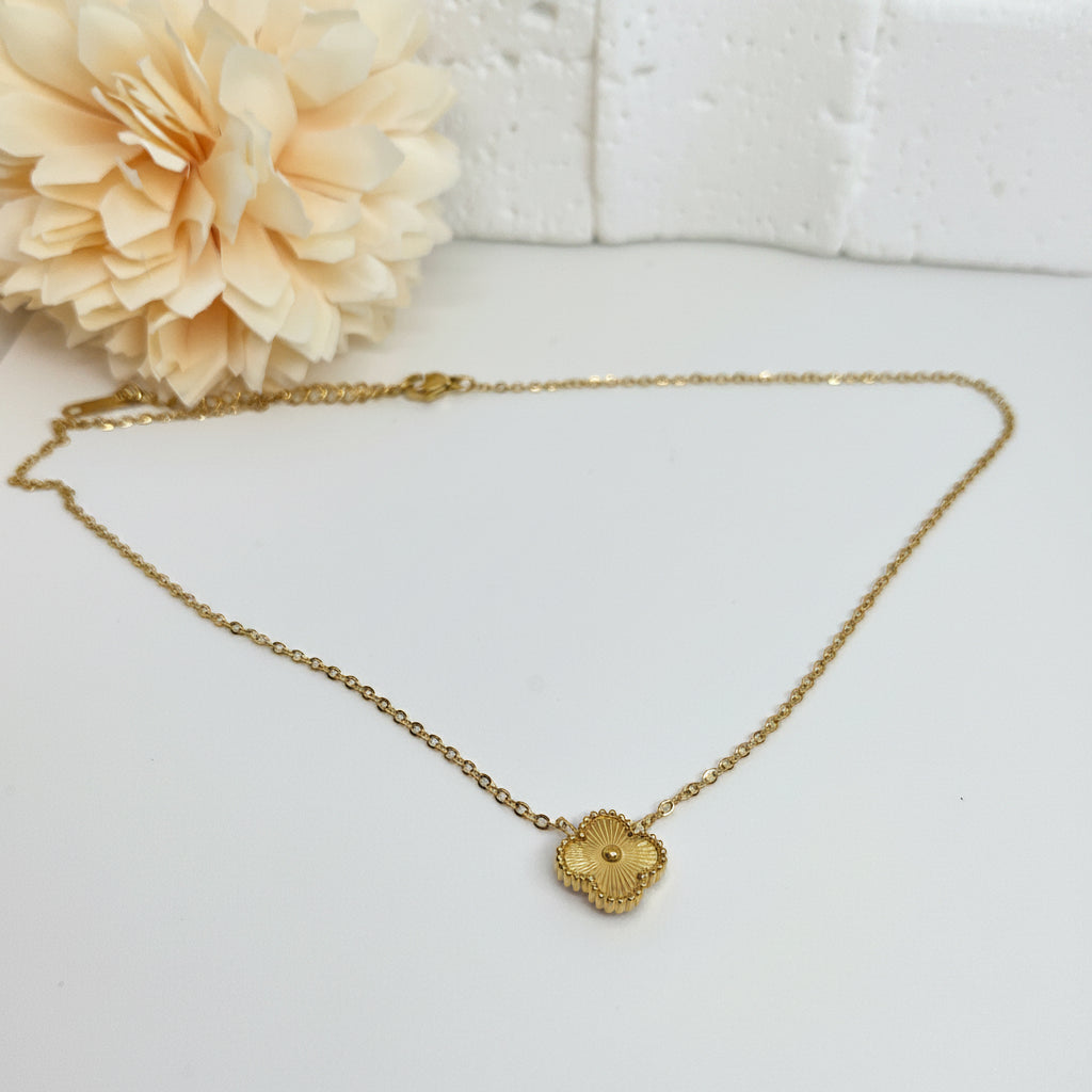 13mm Single Gold Four-Leaf Clover Necklace