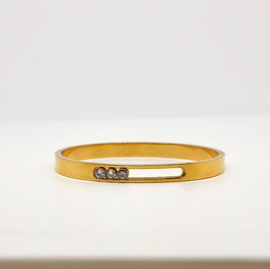 Three Diamond Clip Bangle