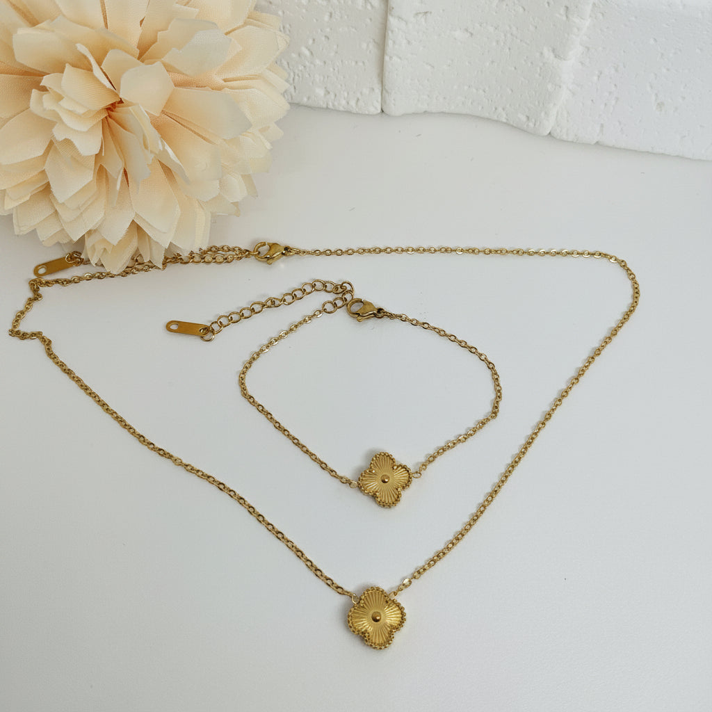 13mm Single Gold Four-Leaf Clover Set