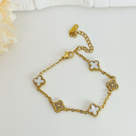 9mm White Diamond Four-Leaf Clover Chain Bracelet