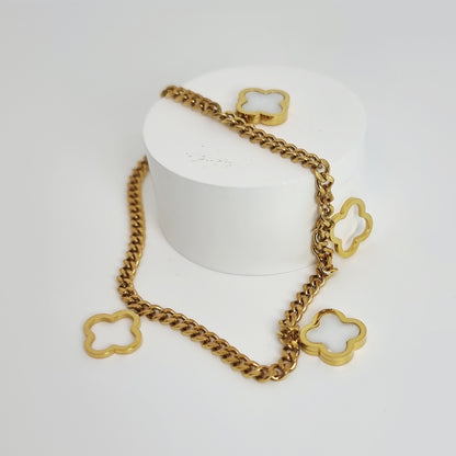 White After Gold Four-Leaf Clover Necklace